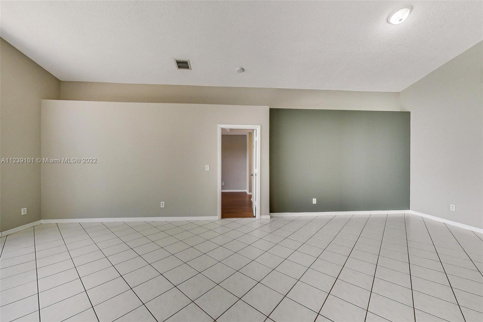 Silver Lakes Miramar, FL 33029 - Photo 8 of 38