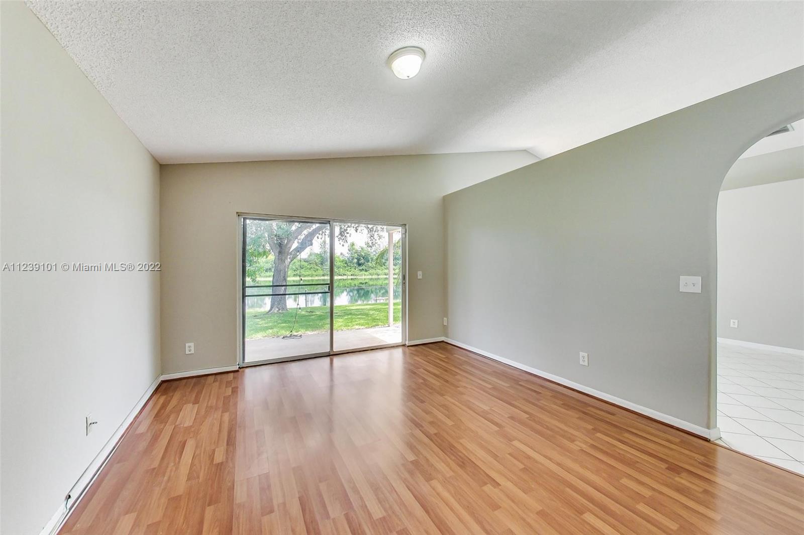 Silver Lakes Miramar, FL 33029 - Photo 10 of 38