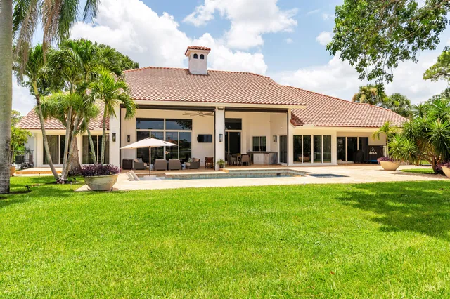 $15,000 | 1504 Breakers W Boulevard, West Palm Beach, FL 33411