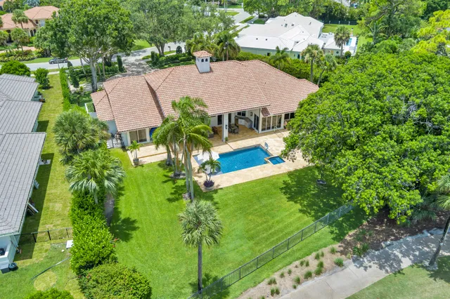 $15,000 | 1504 Breakers W Boulevard, West Palm Beach, FL 33411