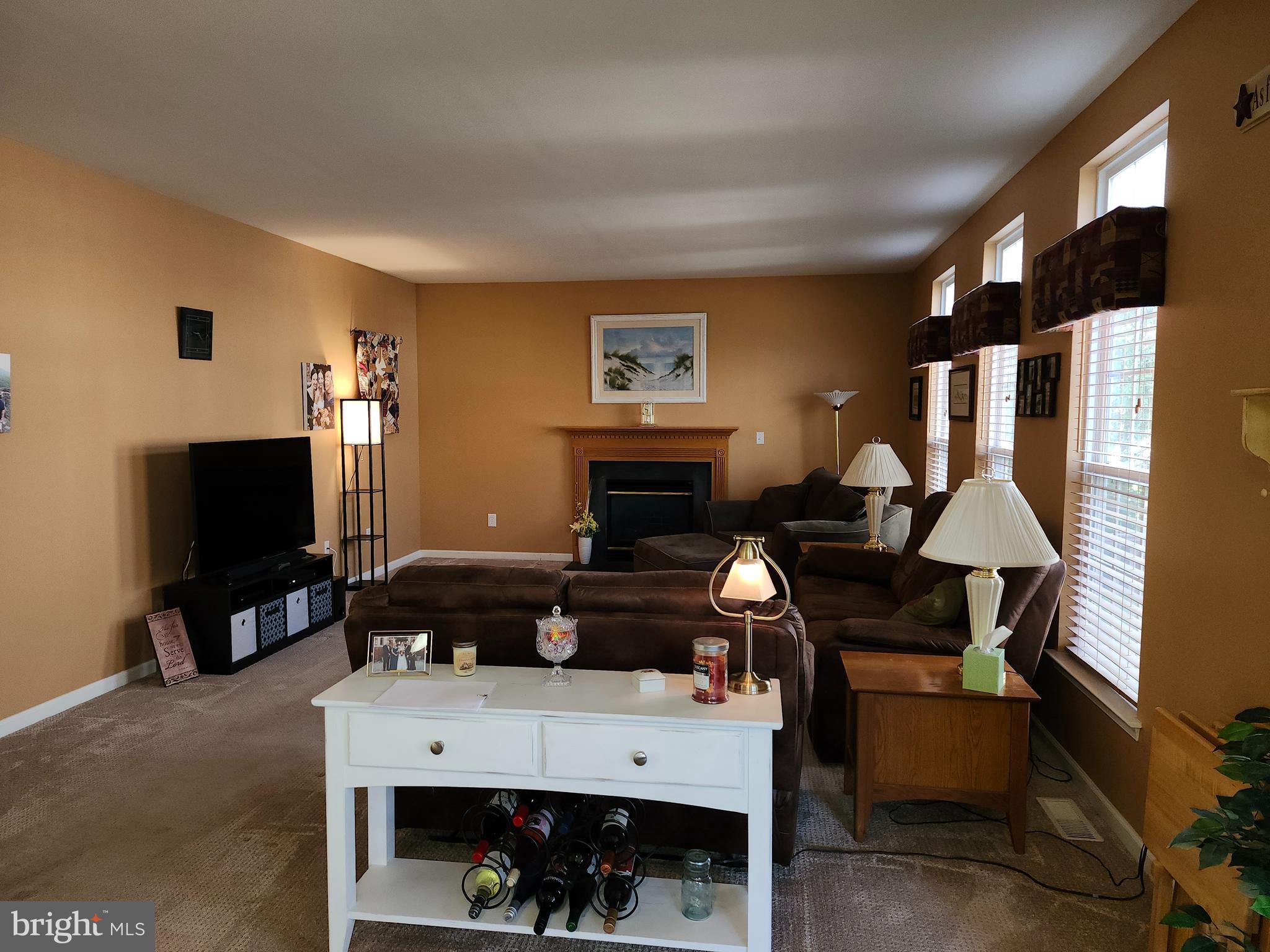 20 Red Fox Trail Sicklerville, NJ 08081 - Photo 33 of 64 Family room