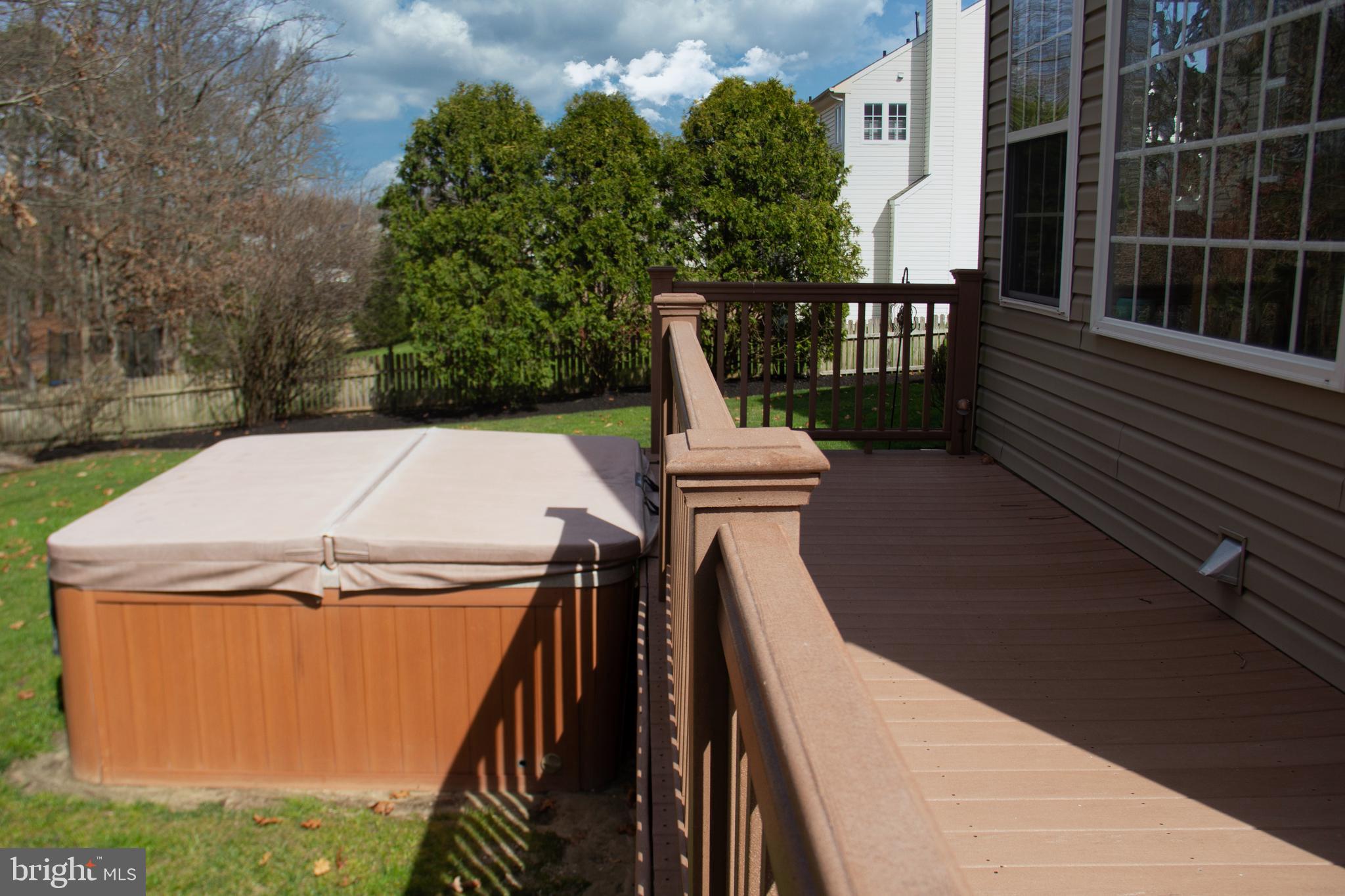 20 Red Fox Trail Sicklerville, NJ 08081 - Photo 4 of 64 Trex deck to hot tub