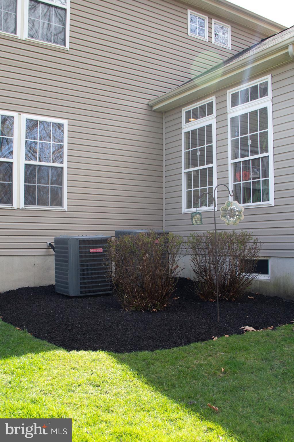 20 Red Fox Trail Sicklerville, NJ 08081 - Photo 5 of 64 exterior view