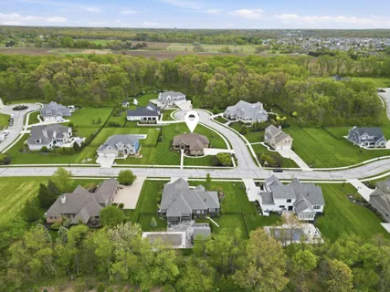 $849,900 | 3802 Brigata Drive, Valparaiso, IN 46385