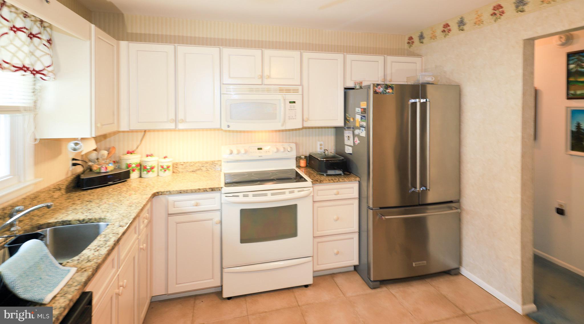 18 Dogwood Road Manahawkin, NJ 08050 - Photo 9 of 15 Gallery Image 9