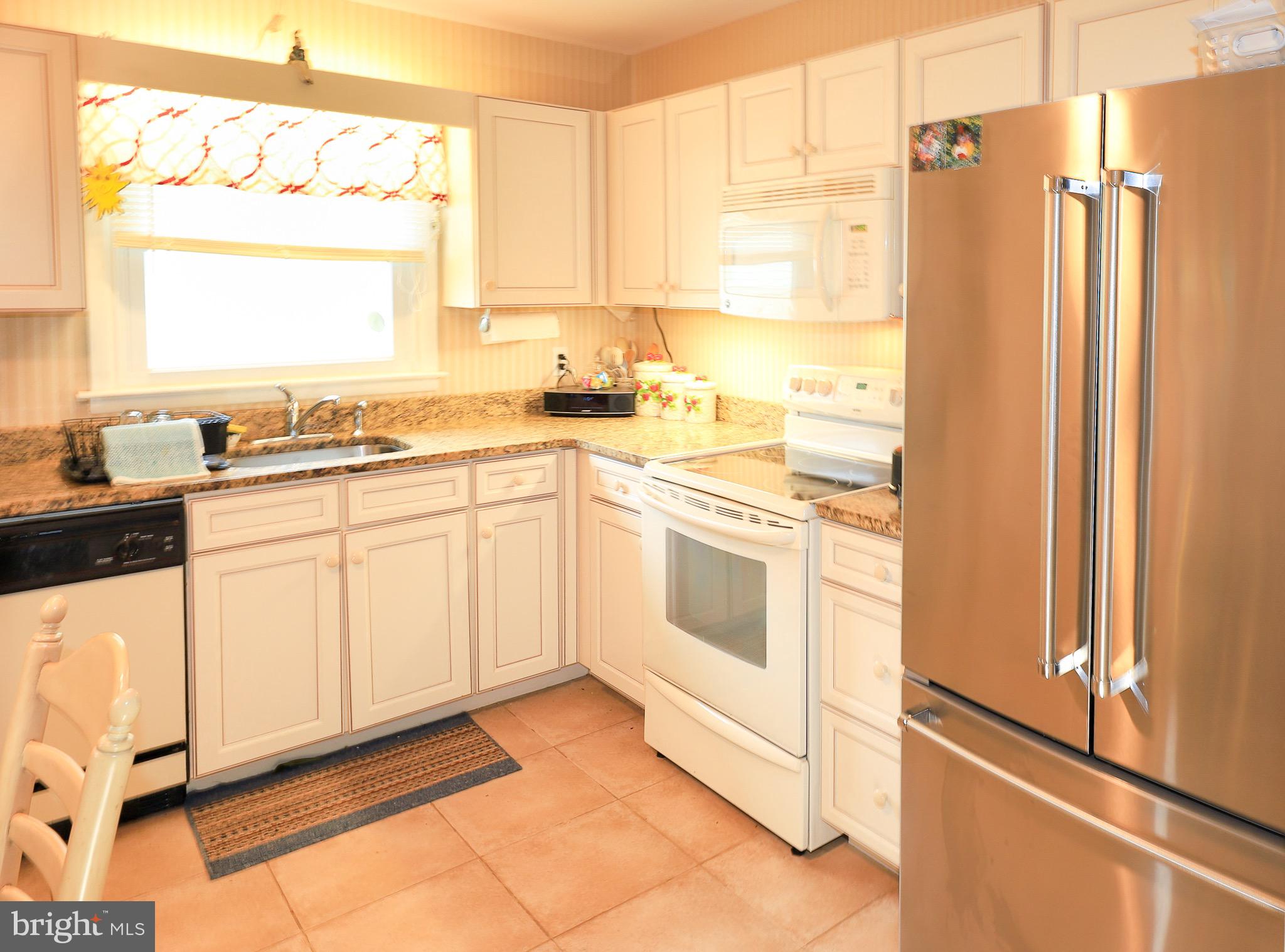 18 Dogwood Road Manahawkin, NJ 08050 - Photo 10 of 15 Gallery Image 10