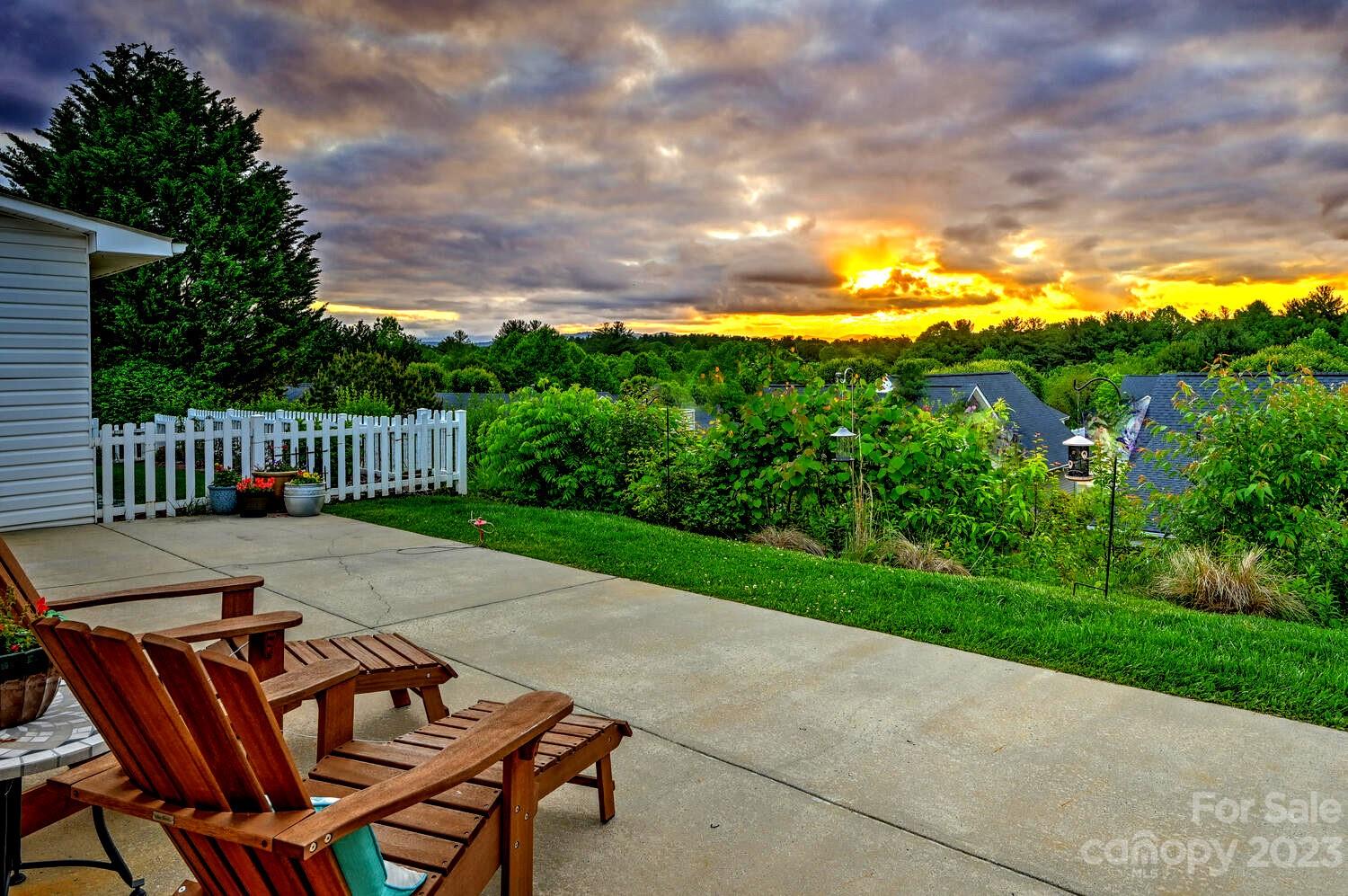 29 Stonehollow Road Fletcher, NC 28732 - Photo 2 of 21 a view of a patio with a yard