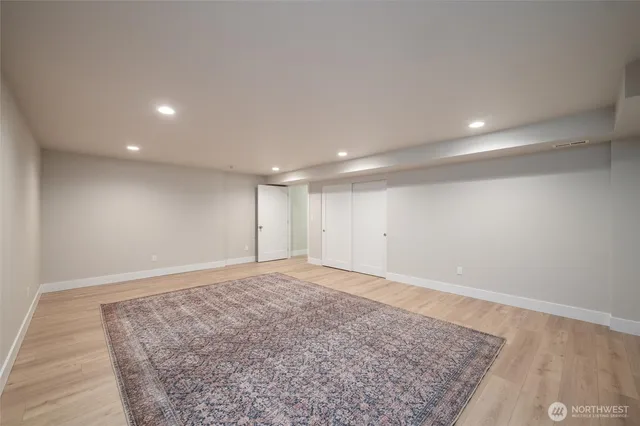 an empty room with an entryway