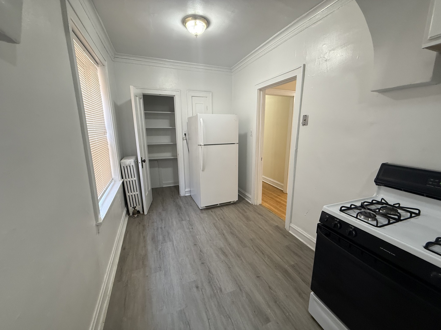 2109 Grove Avenue, Unit 307 Berwyn, IL 60402 - Photo 8 of 9