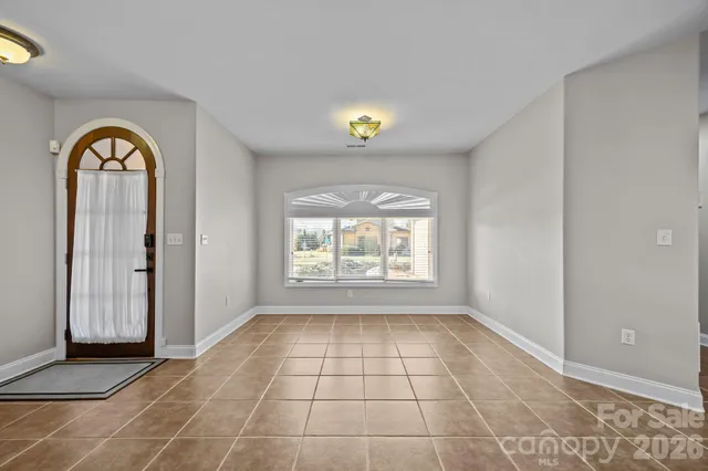 $685,000 | 26 Ocaso Drive, Asheville, NC 28806