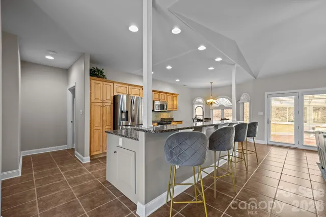 $685,000 | 26 Ocaso Drive, Asheville, NC 28806