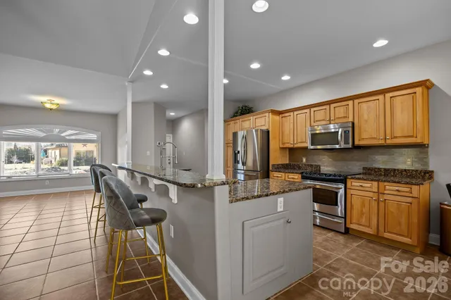 $685,000 | 26 Ocaso Drive, Asheville, NC 28806