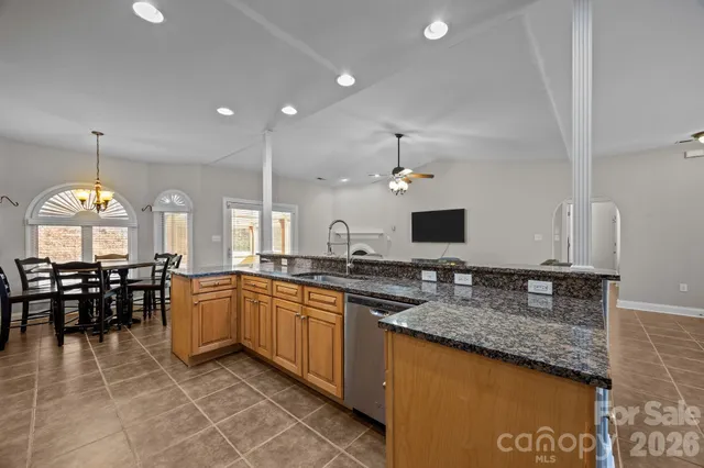 $685,000 | 26 Ocaso Drive, Asheville, NC 28806