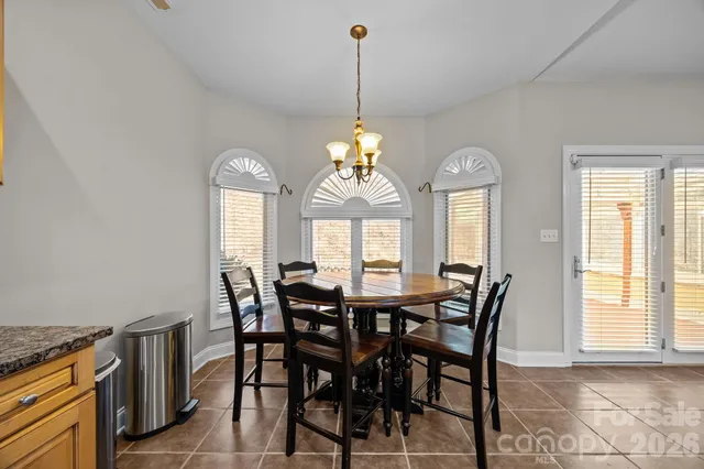 $685,000 | 26 Ocaso Drive, Asheville, NC 28806