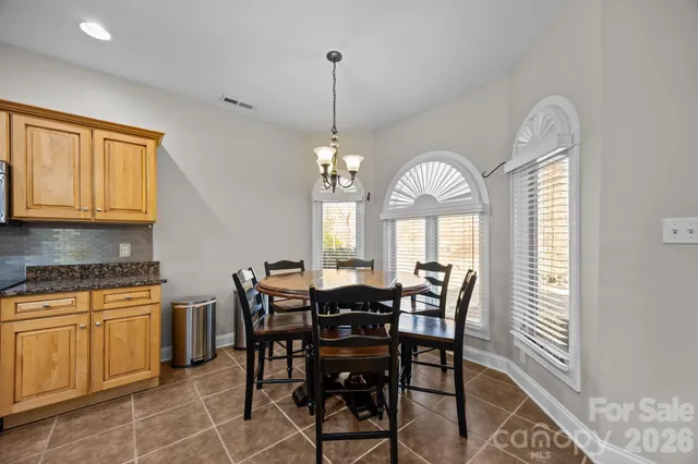 $685,000 | 26 Ocaso Drive, Asheville, NC 28806