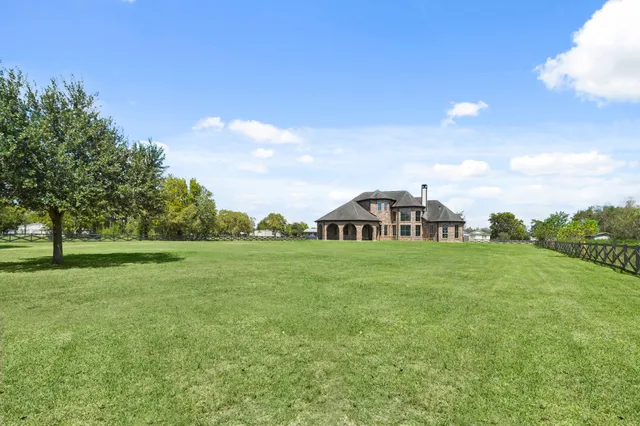 $799,000 | 8334 Galler Road, Richmond, TX 77469