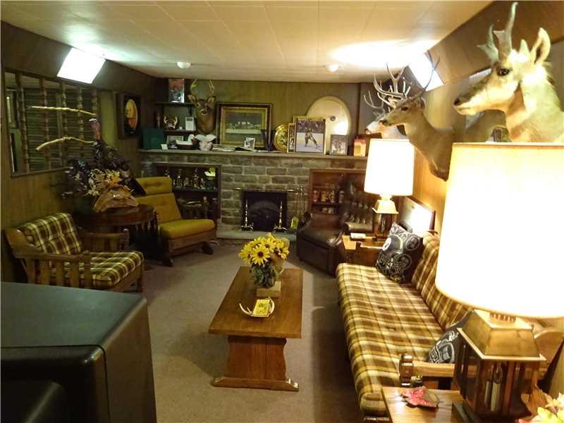 1448 Agnes Road Baldwin, PA 15227 - Photo 16 of 22 Family Room.