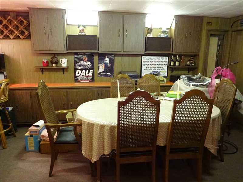 1448 Agnes Road Baldwin, PA 15227 - Photo 18 of 22 Family Room.
