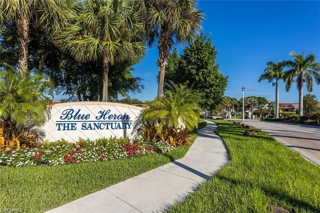 $1,700 | 7811 Regal Heron Circle, Unit 205, Naples, FL 34104