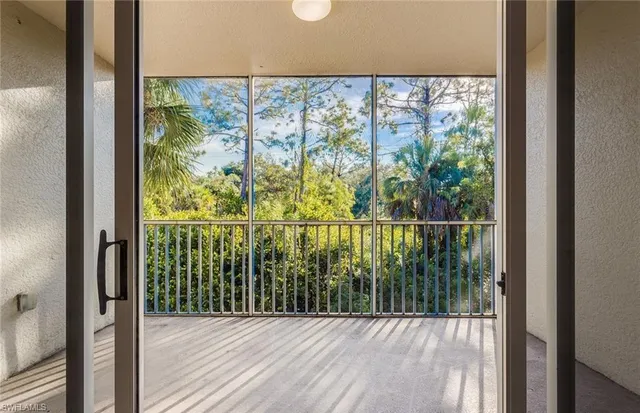 $1,700 | 7811 Regal Heron Circle, Unit 205, Naples, FL 34104