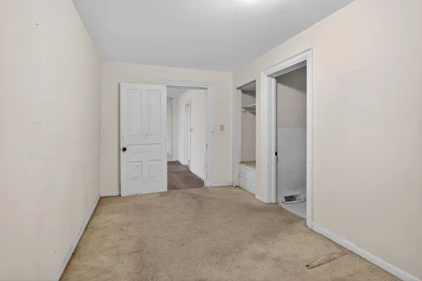 $84,900 | 611 Oakhill Avenue, Jackson, MI 49201