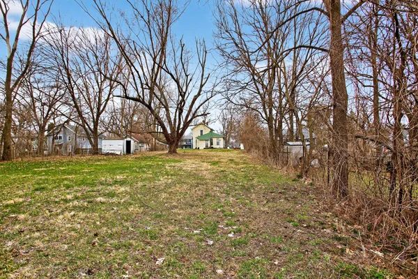 $84,900 | 611 Oakhill Avenue, Jackson, MI 49201