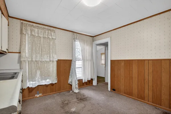 $84,900 | 611 Oakhill Avenue, Jackson, MI 49201