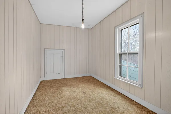 $84,900 | 611 Oakhill Avenue, Jackson, MI 49201