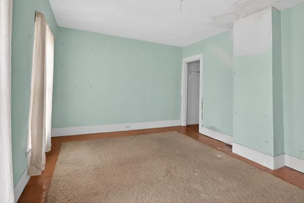 $84,900 | 611 Oakhill Avenue, Jackson, MI 49201