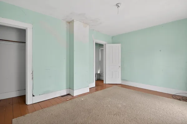 $84,900 | 611 Oakhill Avenue, Jackson, MI 49201