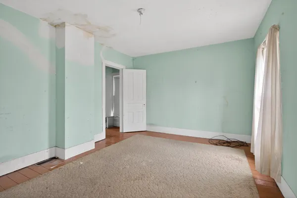 $84,900 | 611 Oakhill Avenue, Jackson, MI 49201