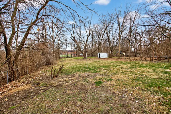 $84,900 | 611 Oakhill Avenue, Jackson, MI 49201