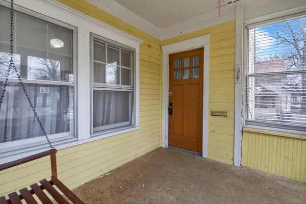 $84,900 | 611 Oakhill Avenue, Jackson, MI 49201