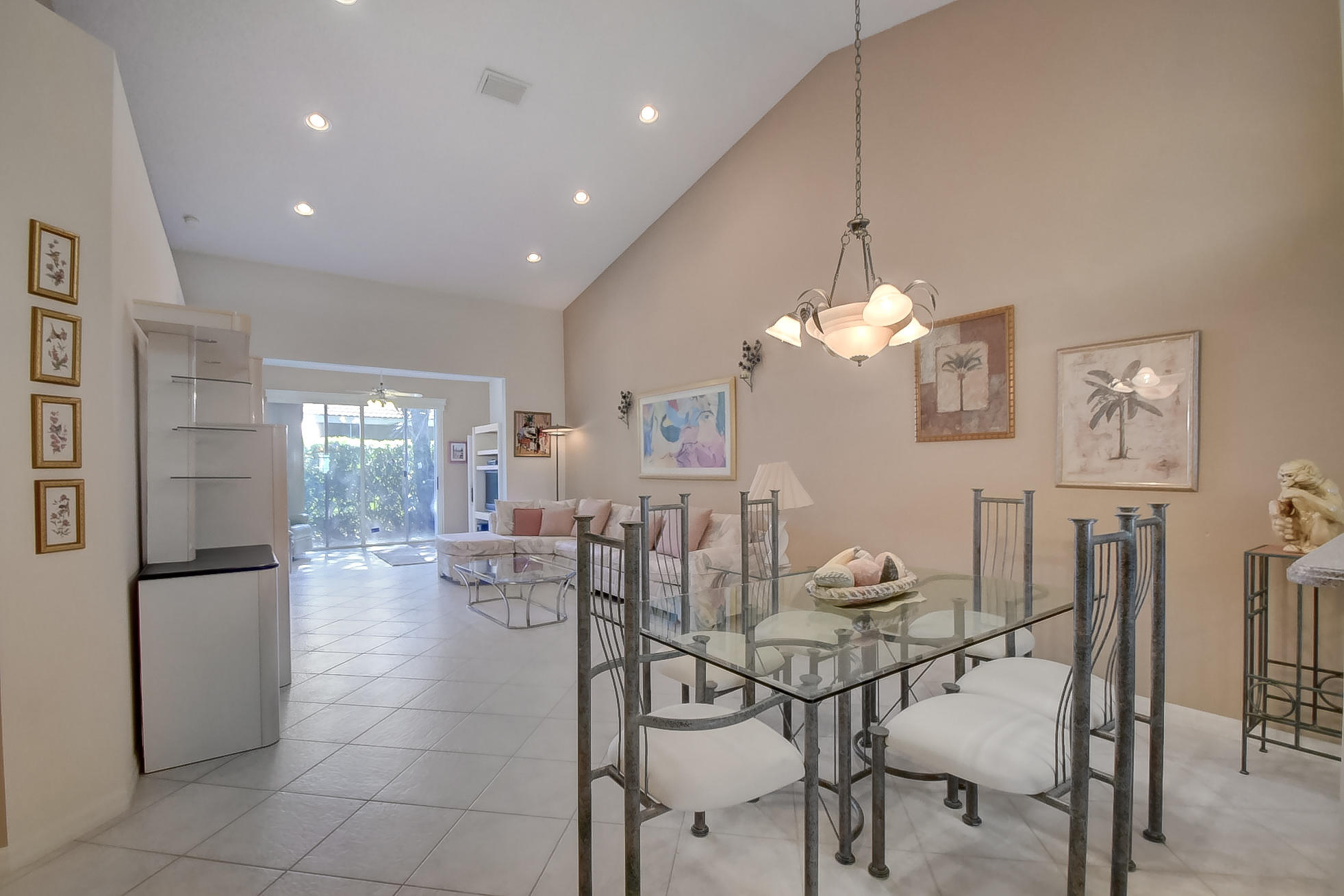 6235 Petunia Road Delray Beach, FL 33484 - Photo 4 of 27 04_alp_2266_67_68_69_70