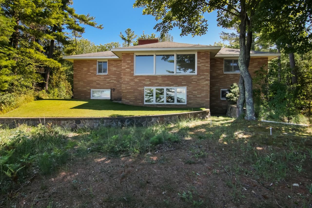 6981 Deepwater Point Road Williamsburg, MI 49690 - Photo 8 of 49 1903664-7.JPG