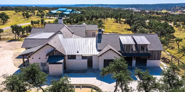 a view of an entryway