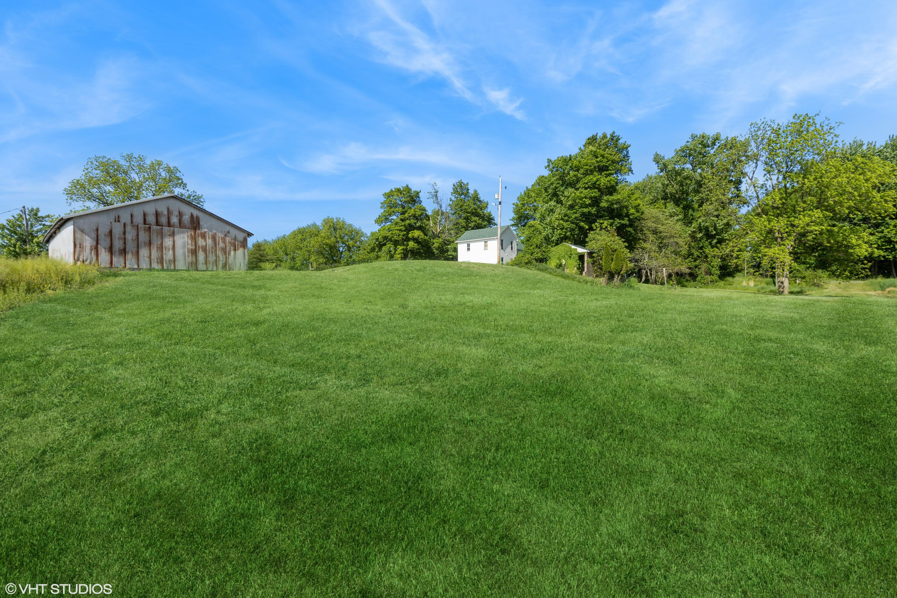 1266 Grange Road Buchanan, MI 49107 - Photo 23 of 32 05_1266GrangeRd_2006_HiRes