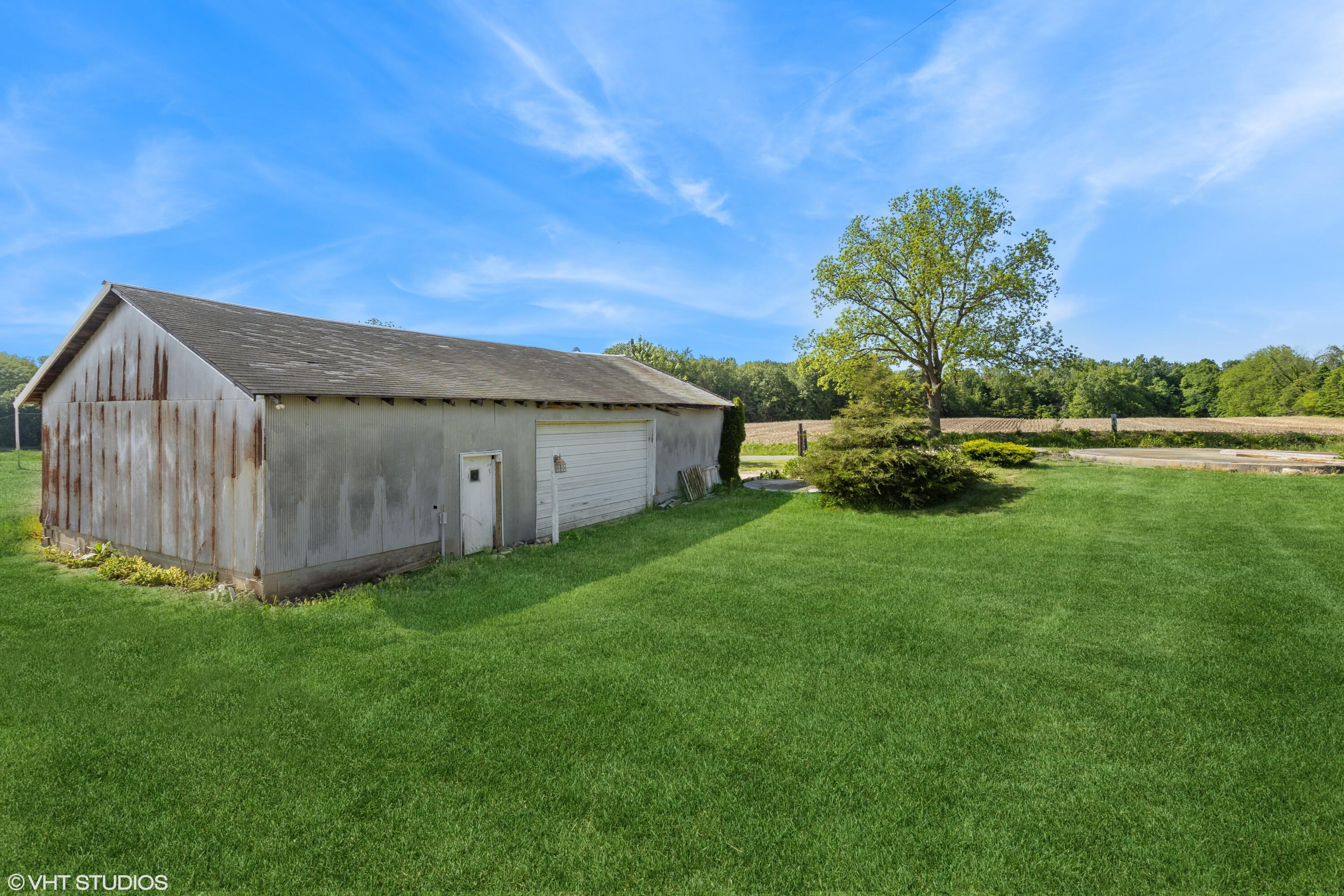 1266 Grange Road Buchanan, MI 49107 - Photo 25 of 32 04_1266GrangeRd_2005_HiRes