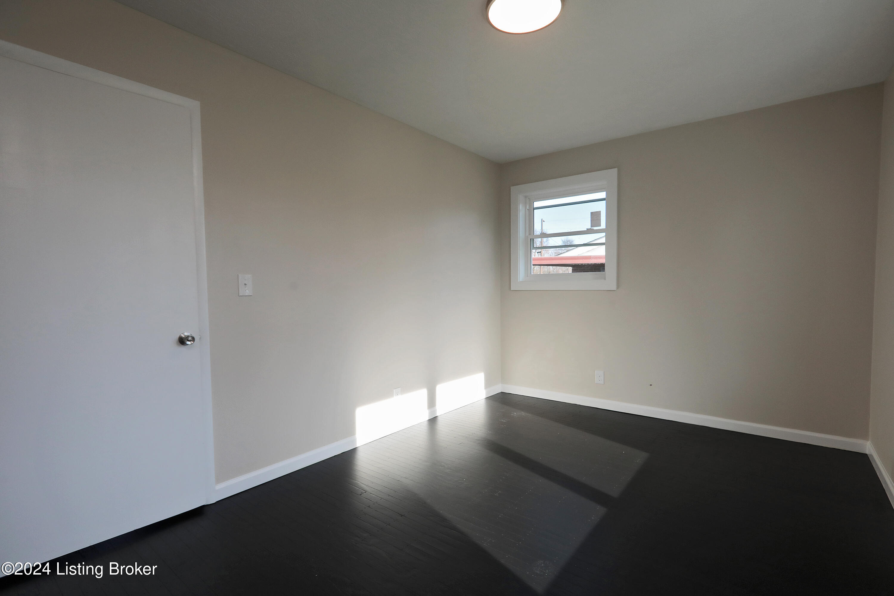 3509 Tarragon Road Louisville, KY 40219 - Photo 25 of 44 3509_Tarragon_033