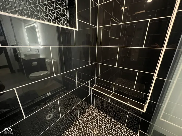 $280,000 | 221 South Harris Avenue, Indianapolis, IN 46222