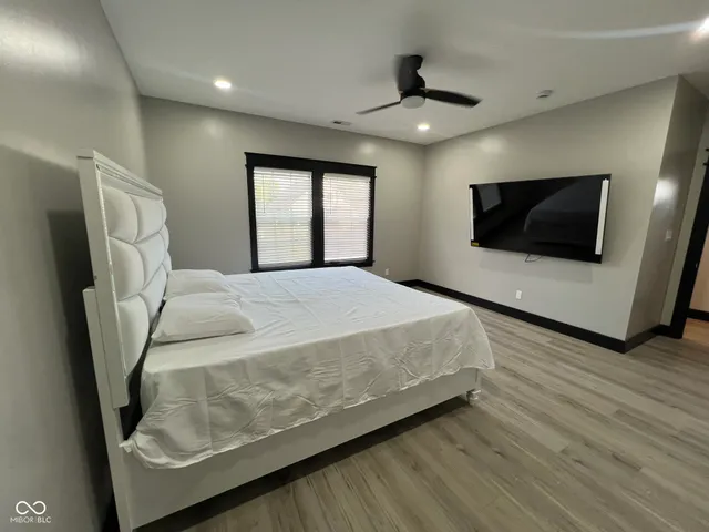 $280,000 | 221 South Harris Avenue, Indianapolis, IN 46222