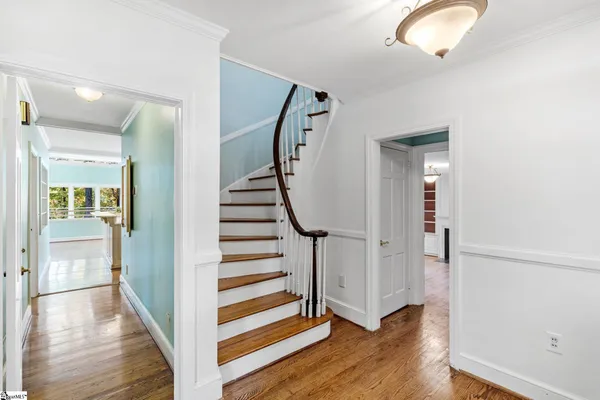 $1,199,000 | 122 Lakecrest Drive, Greenville, SC 29609