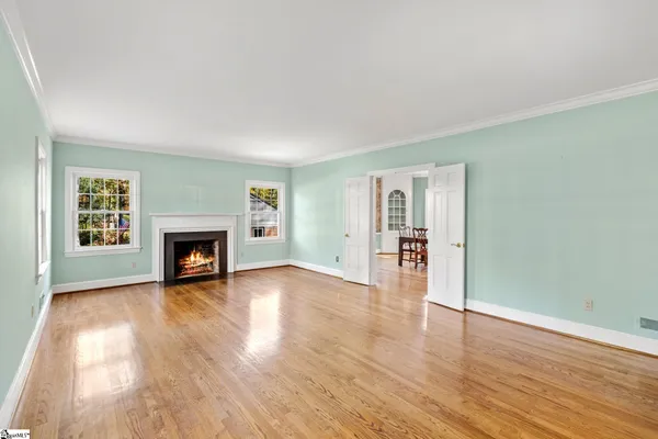 $1,199,000 | 122 Lakecrest Drive, Greenville, SC 29609