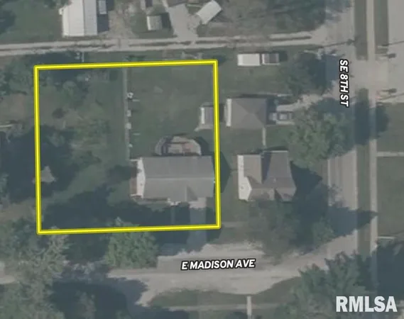 $135,000 | 706 East Madison Avenue, Casey, IL 62420