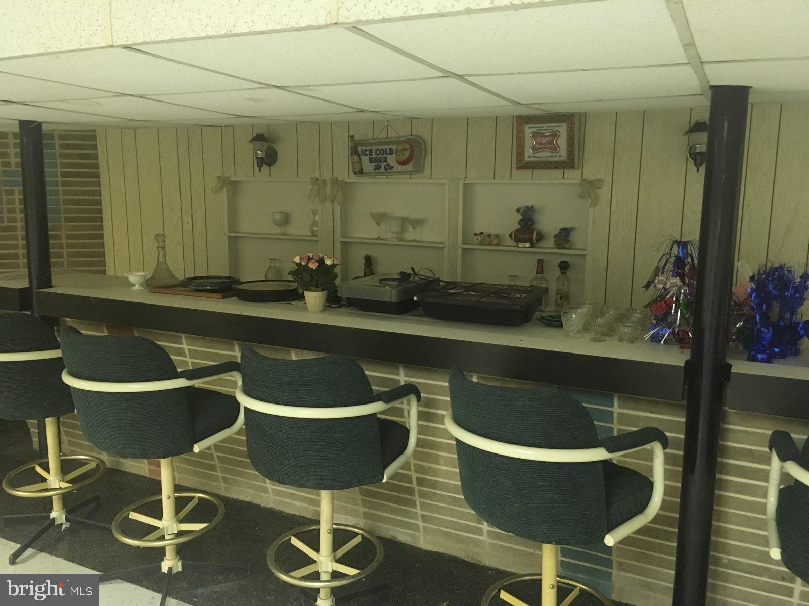 830 Reybold Drive New Castle, DE 19720 - Photo 22 of 22 Basement bar