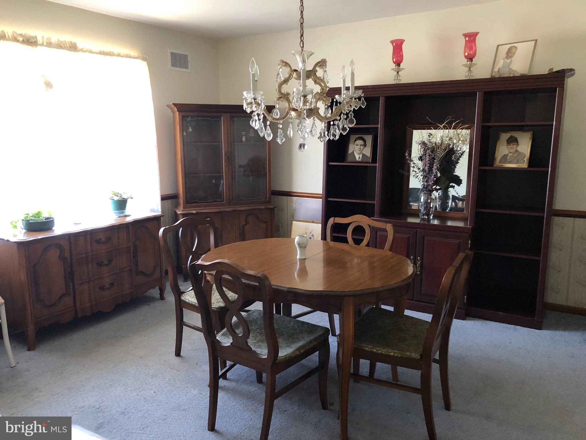 830 Reybold Drive New Castle, DE 19720 - Photo 8 of 22 Dining Room