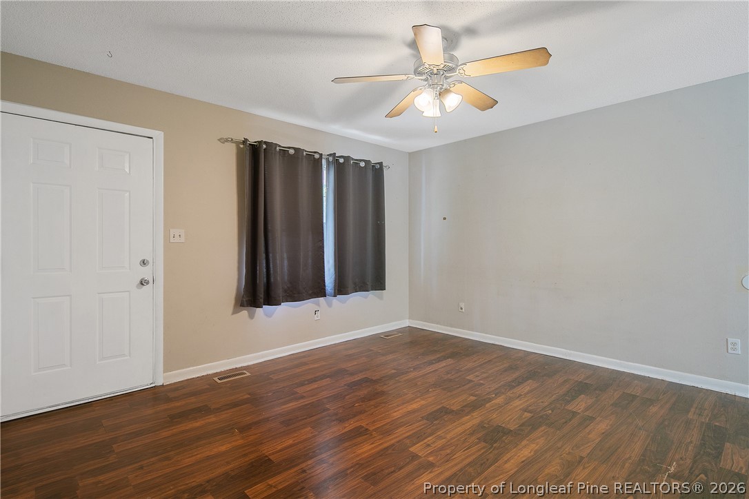 5872 Columbine Road Fayetteville, NC 28306 - Photo 10 of 40 Gallery Image 10