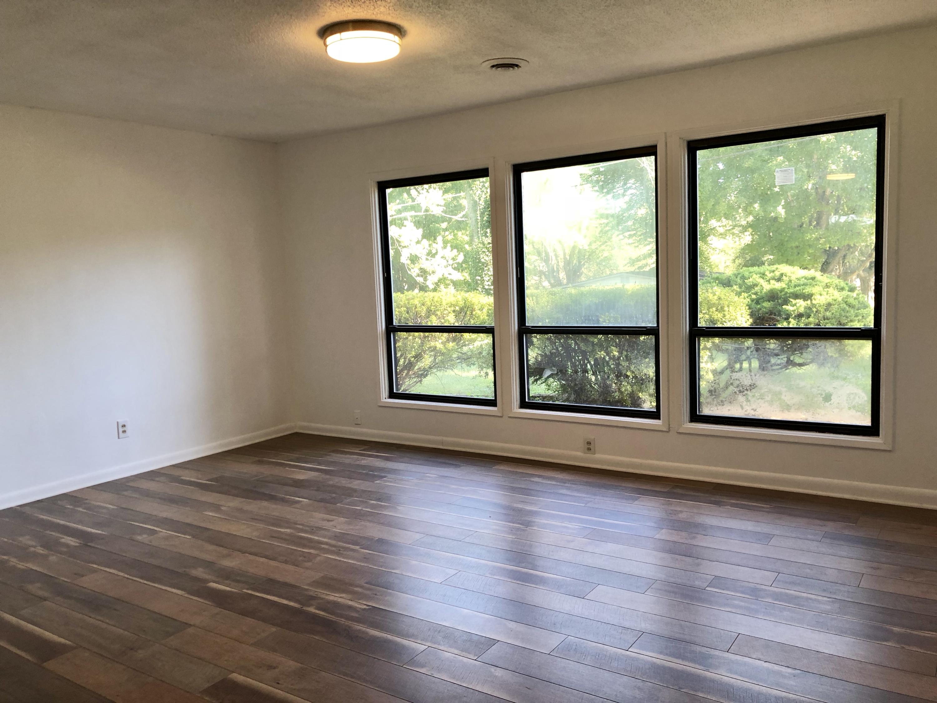 4200 Royalview Road Knoxville, TN 37921 - Photo 4 of 17 Photo Aug 30, 10 26 51 AM