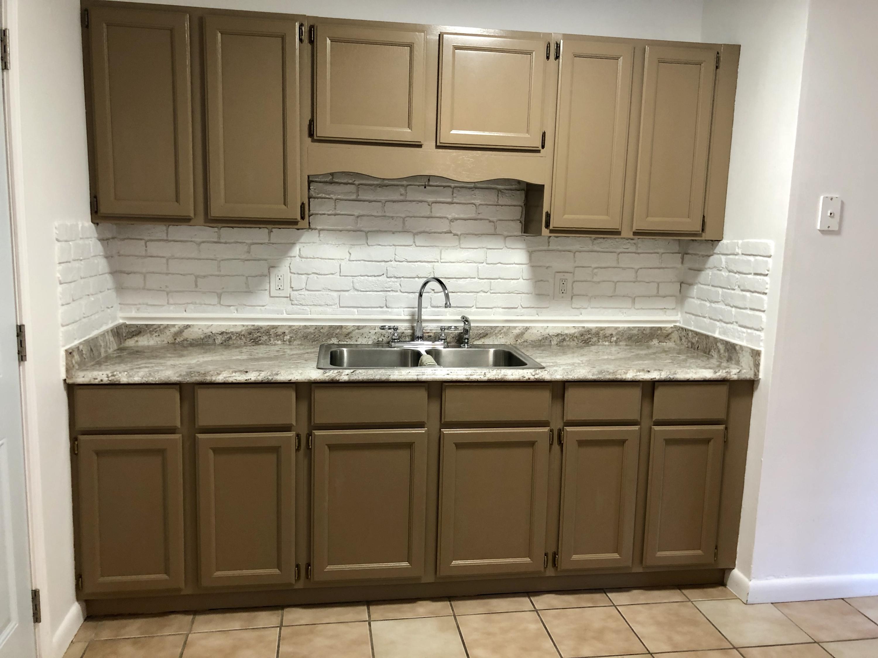 4200 Royalview Road Knoxville, TN 37921 - Photo 8 of 17 Photo Aug 30, 10 28 50 AM