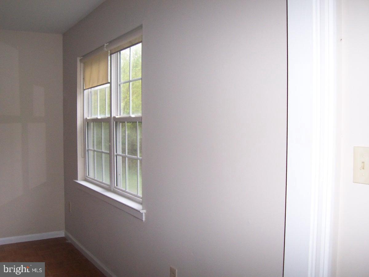 168 Breakneck Road Sewell, NJ 08080 - Photo 8 of 20 Diningroom